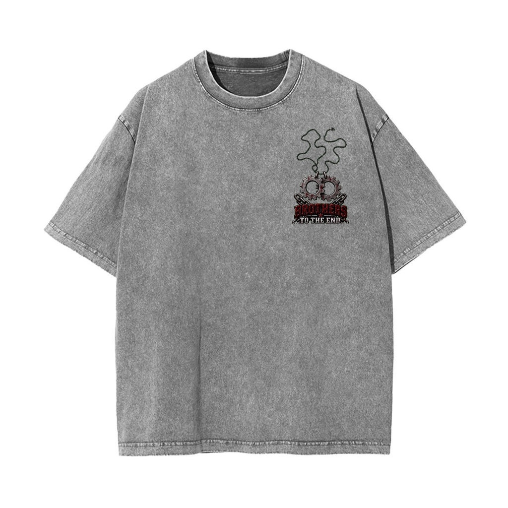 Distressed Skull Gear Graphic T-Shirt – Red & White Gaming Tee