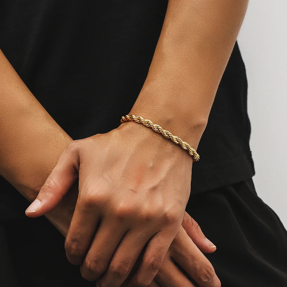 Classic 18K Gold Twist Chain Bracelet