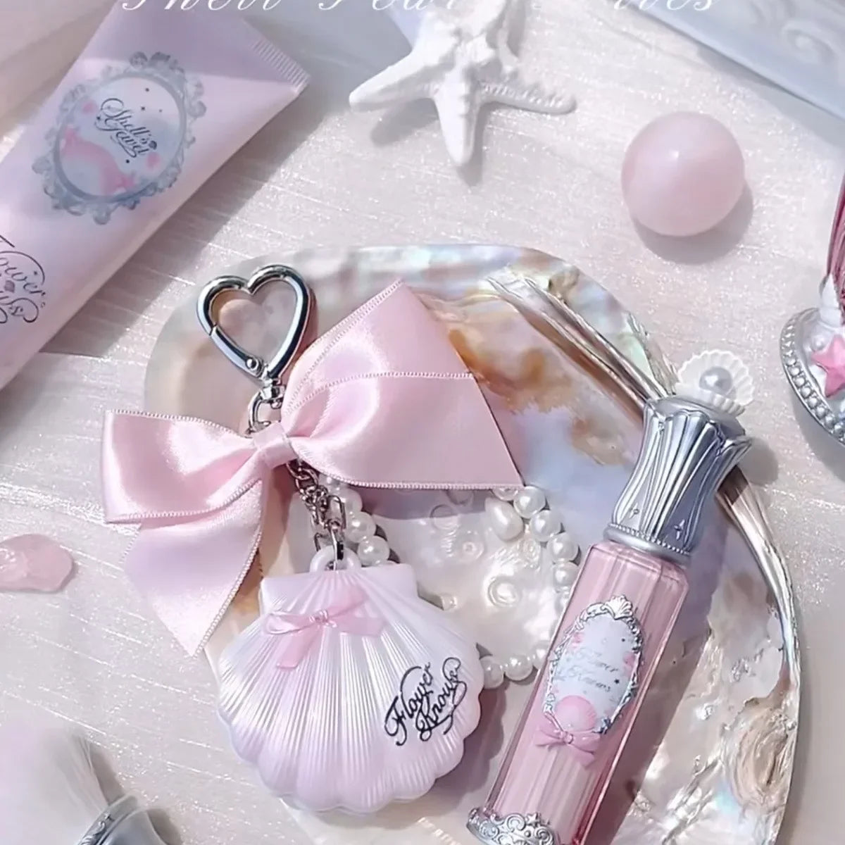 Flower Knows Pearl Glow Highlighter
