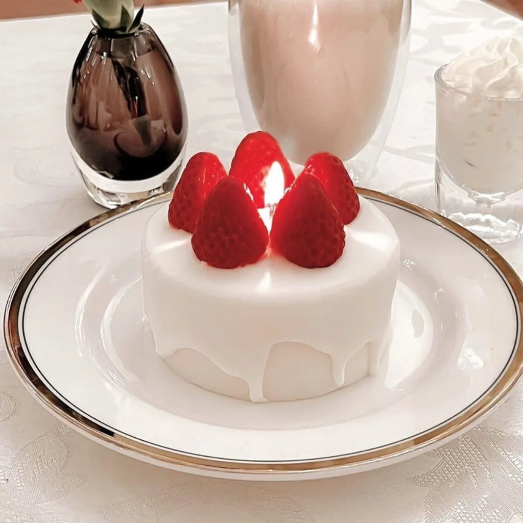 Handmade Strawberry Cake Scented Candle