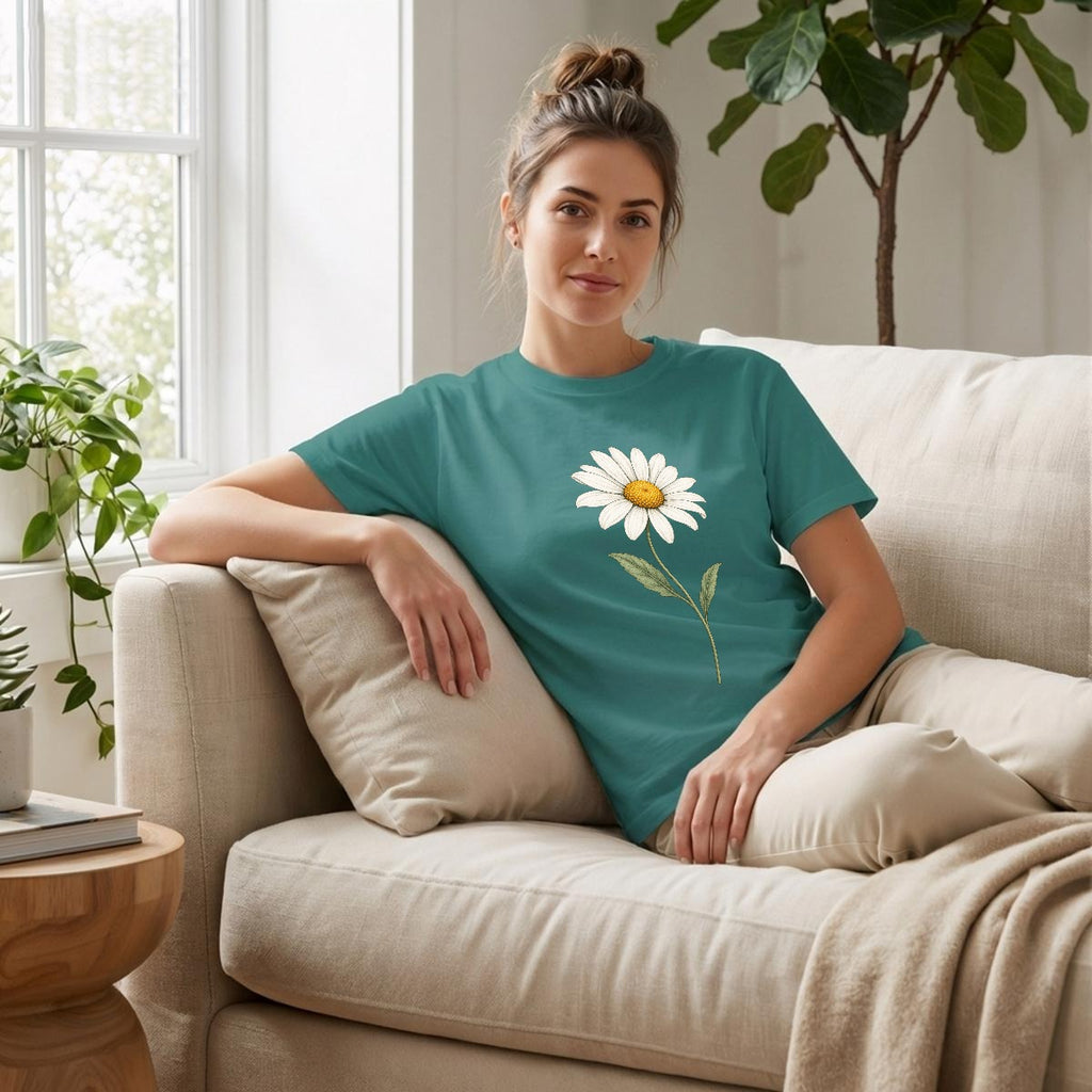 Women’s Daisy Graphic T-Shirt